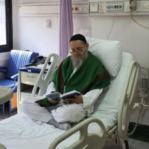 Pray for healing and recovery of Ayatollah al-Haydari